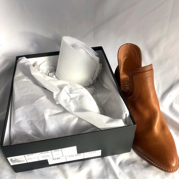 Silent D winifred booties - Picture 4 of 5